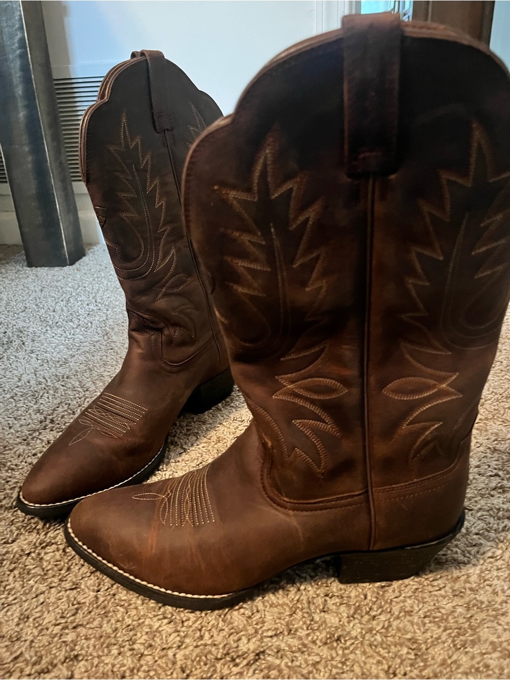 Heritage Brown Western Cowboy Boots - Picture 2 of 10